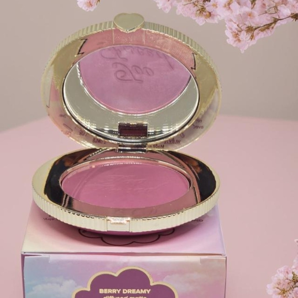 Too Faced Berry Dreamy Pink Blush
